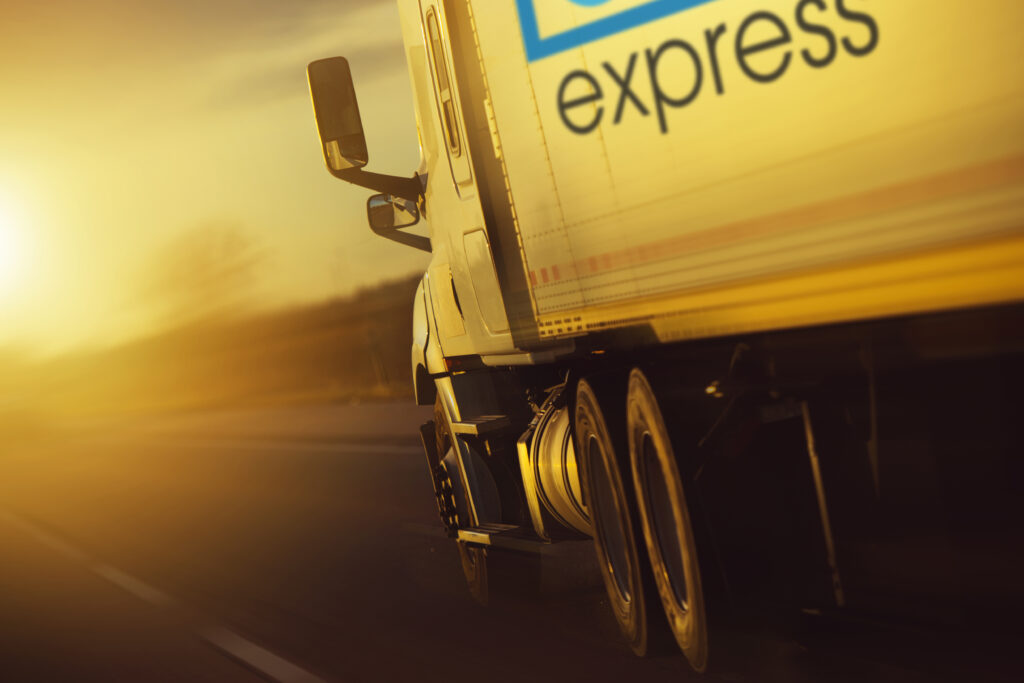 LOGA TRAILER COSTADO VELOCIDAD 1024x683